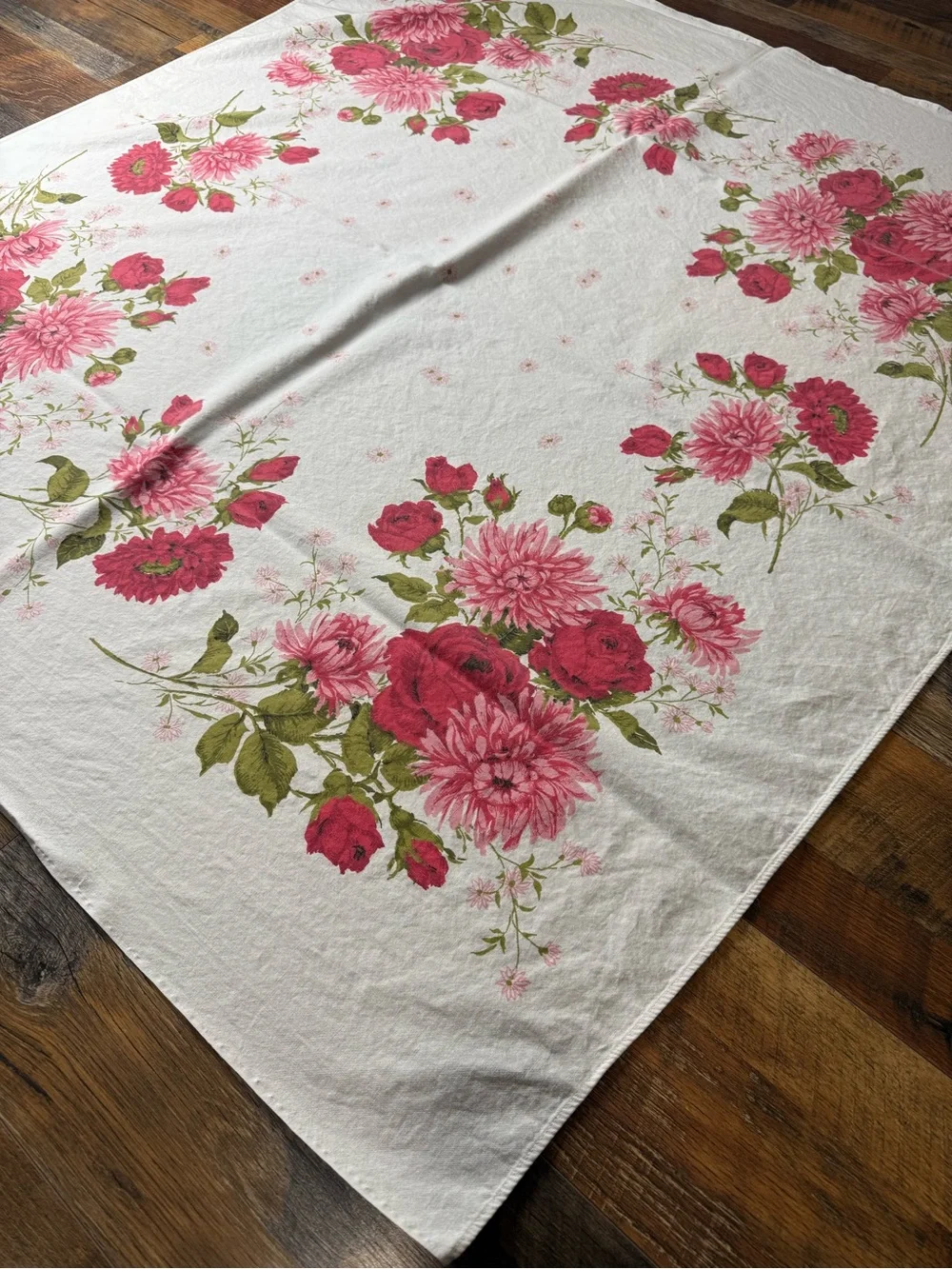 Vintage Floral Tablecloth Pink Roses Chrysanthemums